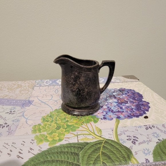 Vintage Wallace Small Metal Creamer Jug - Picture 3 of 6